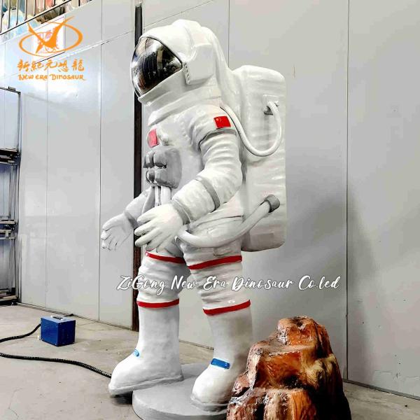 Personnage animatronique d'astronaute pour le musée des sciences et de la technologie