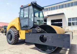 2100mm Double Drum Road Roller 12 Ton Hydraulic LTD212H 110kw in Kenya
