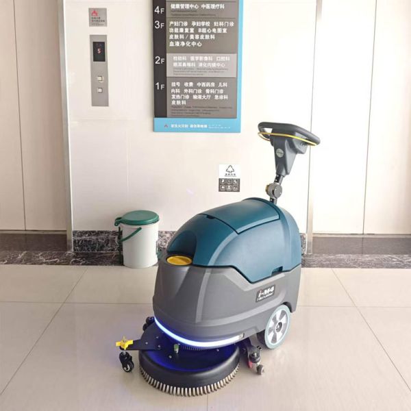 i-M4 Walk-behind Floor Scrubber – Compact & Rechargeable Floor Cleaning Machine