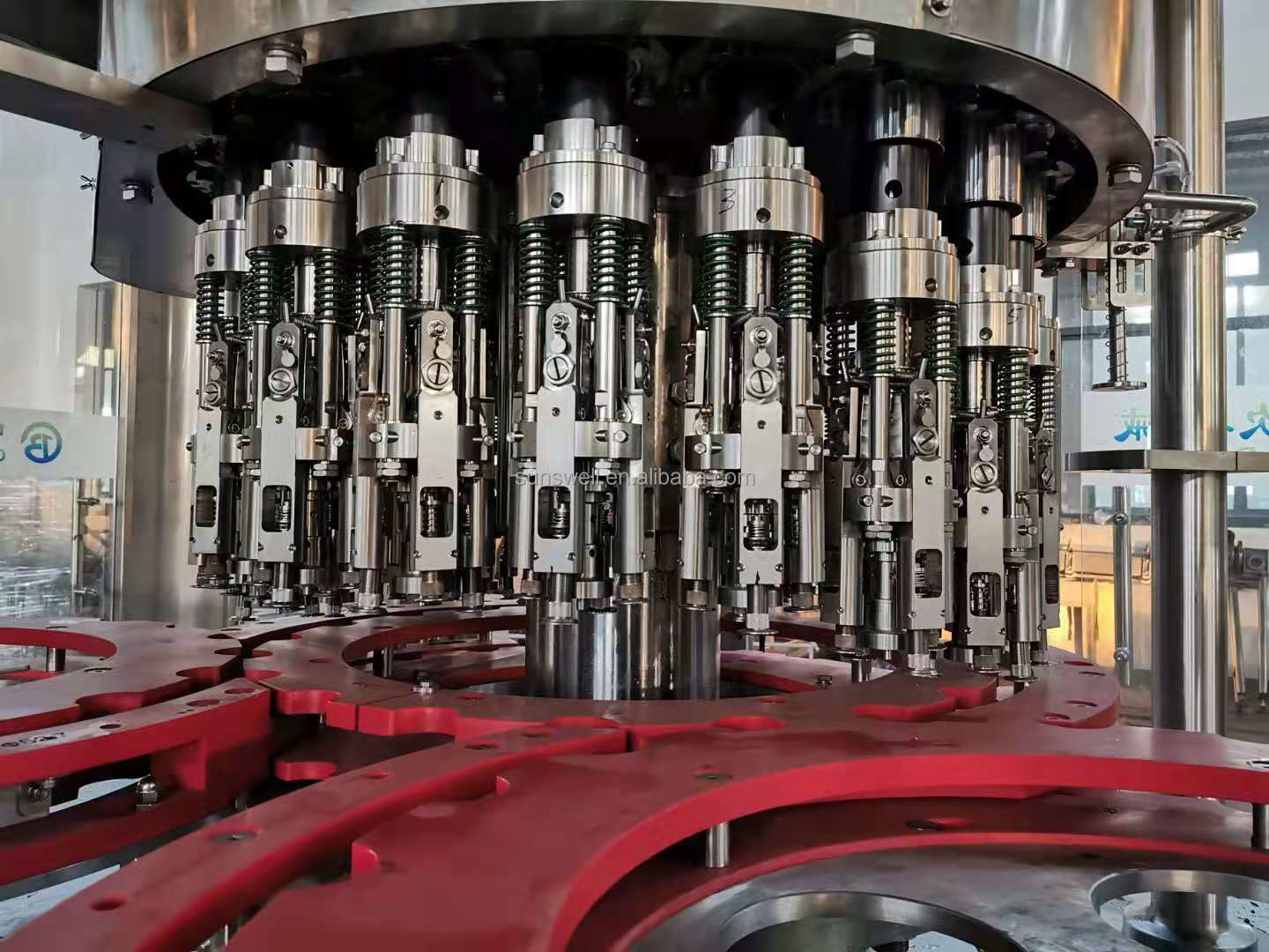 Robotized автоматическая машина завалки вина SUS304 с роторной моя функцией