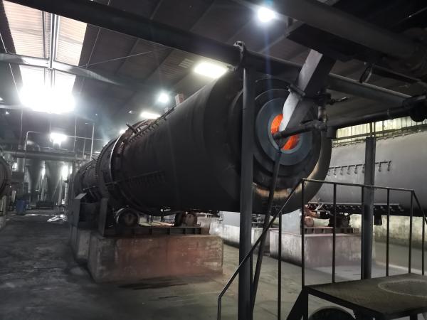 Machine de fabrication de charbon actif de capacité personnalisée