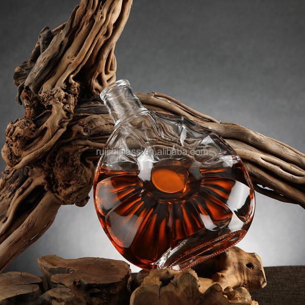 Custom Make Brandy Glass Bottle With Cap 250ml 500ml 750ml For Beverage Customization