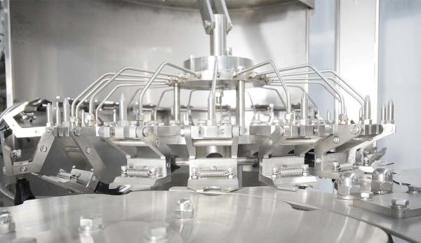 Beverage Automatic Water Bottle Filling Machine  One Year Warranty