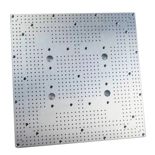 ポリカーボネートとナイロン材料のプロのCNC加工部品