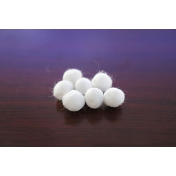 Small Medical Cotton Balls Round Shaped Environmentally Friendly Non Toxic