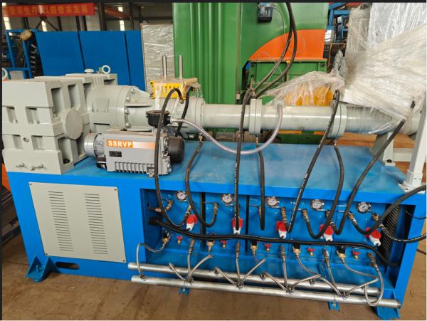 Motor de 55kw XJW-90 Modelo Extrusor de alimentação a frio Adotar Siemens PLC Schneider Electric