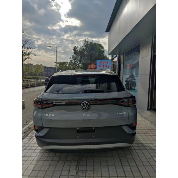 150kW Maximum Power 2024 Volkswagen Pure Electric SUV with Five Doors and Five Seats