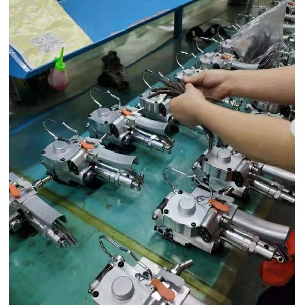 Automatic Pet Belt Strapping Machine for PP Paper Packaging Material Cartons Cases