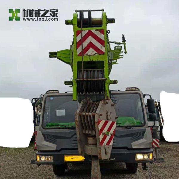 ZTC950V Zoomlion Used Truck Cranes 95ton Second Hand Crane Trucks For Sale