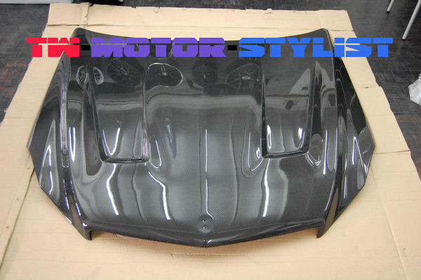 Клобук волокна углерода типа W207 FD