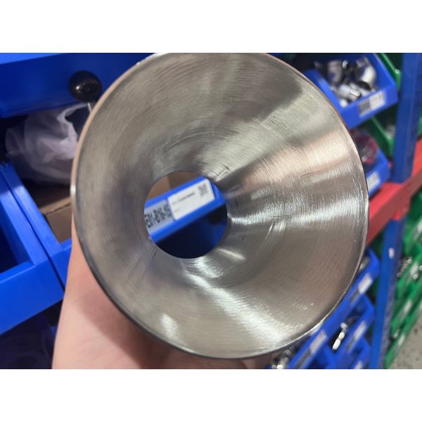 Raccords soudés bout à bout en acier inoxydable Sch5-SCH160, réducteur concentrique SS laminé au sable