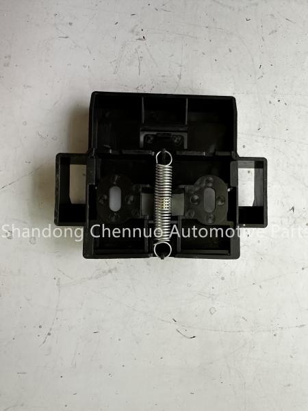 Driver'S Cab Front Decorative Cover Lock Buckle 810W61140-6006 Truck Components
