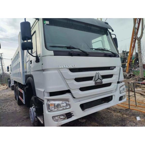 Ручная коробка передач 420 л.с. Белый Sinotruk HOWO 8*4 Дамп-Трактор Подержанный грузовик Евро 2/3/4/5