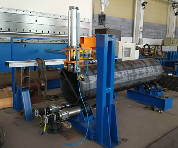 Машина CNC для резки дверей с легким полюсом 3 оси, диаметр 680 мм, удар 2000 мм