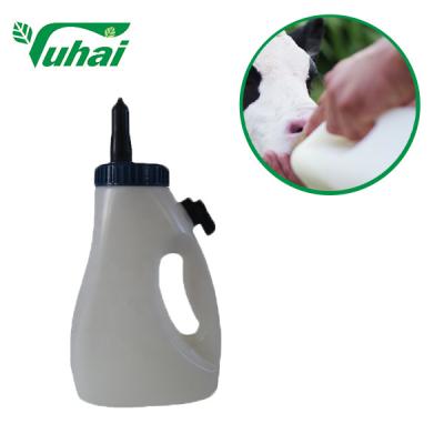 2.5 Liters Plastic Calf Milk Feeding Bottle With The Regulator Handle And Clear Scale