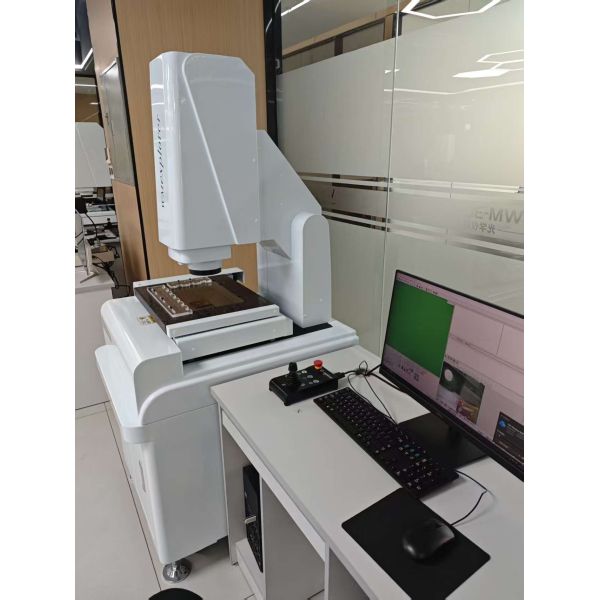 High Precision Optical Profile Projector for Automated Inspection and Accurate Measurement of Electronic Parts and Devices