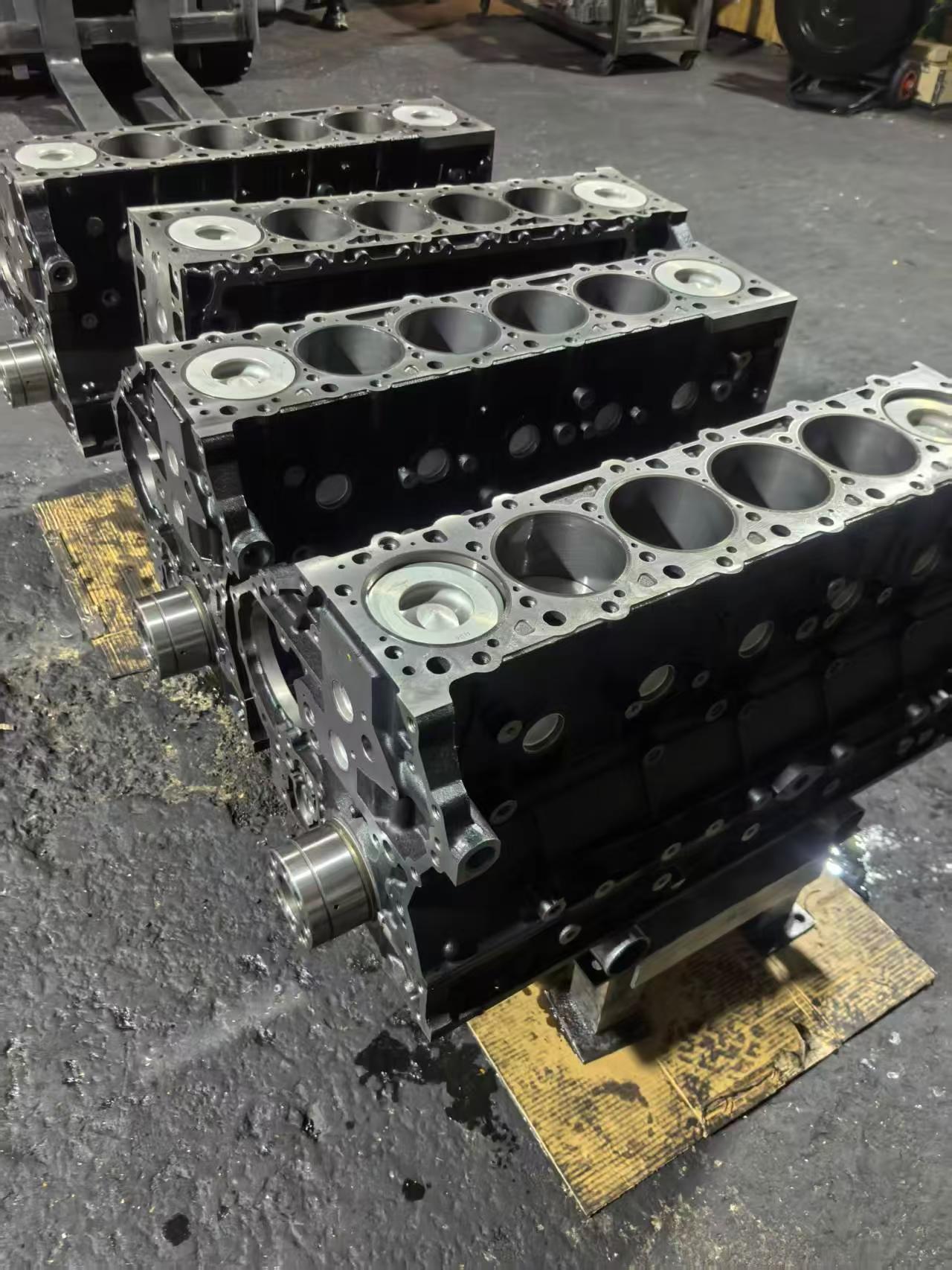 Isuzu 6HK1 Short Block Engine Assembly Diesel Cylinder Block Replacement For Excavator Truck