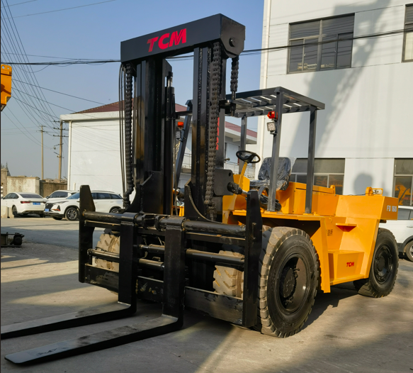 16000 kg Weight TCM FD160 Diesel Forklift for Printing Shops within Your Budget