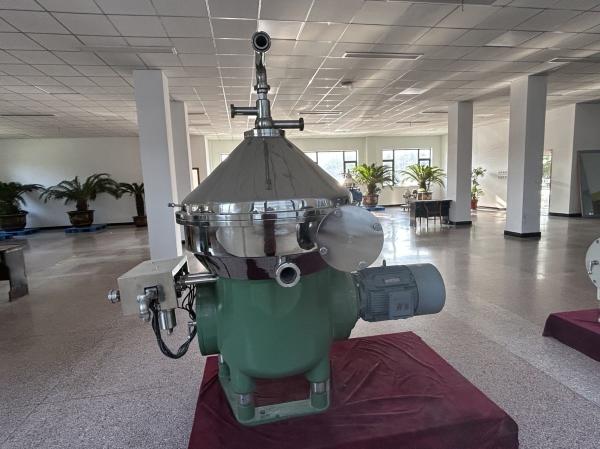 DHC Series Stainless Steel Disc Separator Centrifuge For Pharmacy With Solenoid Valve Cover