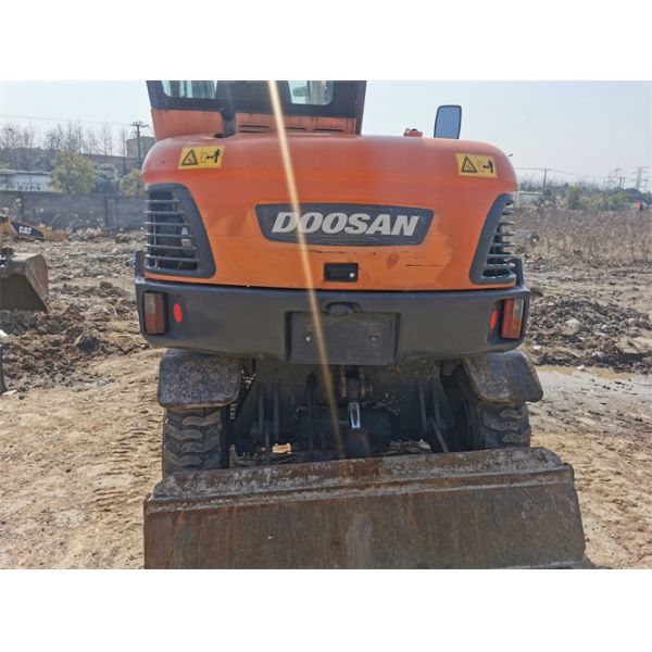 Ventilateur hydraulique d'origine Excavateur d'occasion Doosan moteur Excavateur à roue de seau 60W