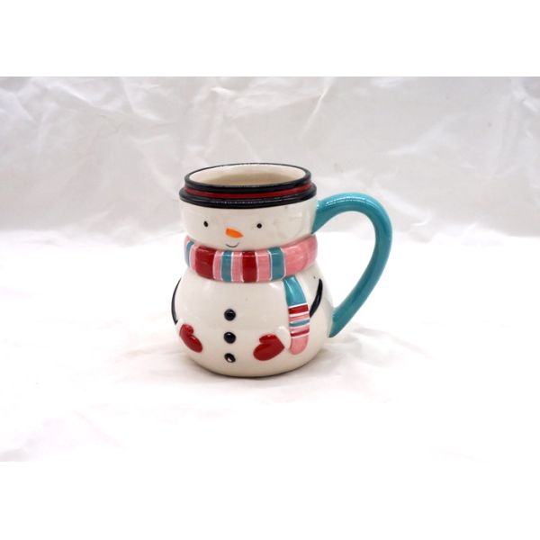 Covered Ceramic Christmas Coffee Mugs , Snowman Coffee Cups With Cap Lid / Scarf