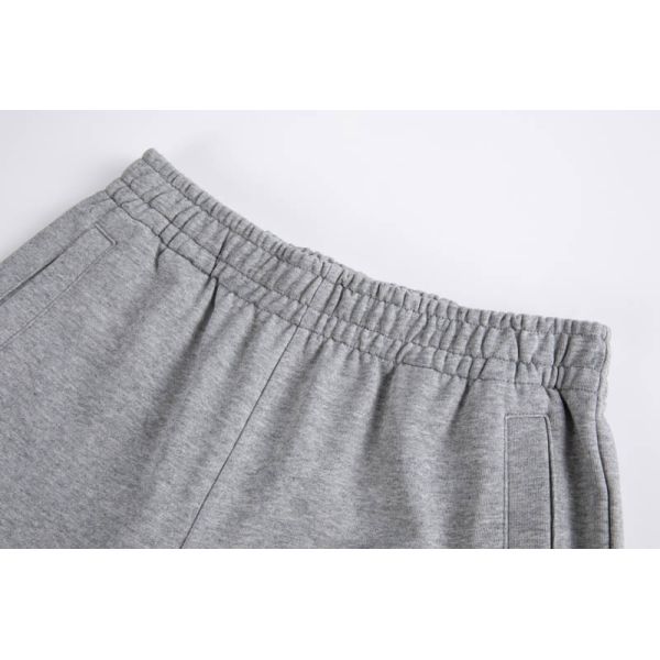 Men's Classic Heather Gray Fleece Sweatpants with Relaxed Straight-Leg Fit and Elastic Waistband