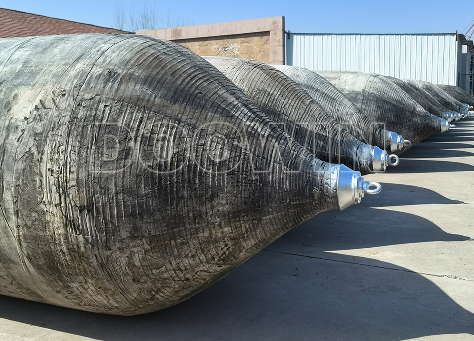 Synthectic Rubber Ship Launching Airbags , Inflatable Boat Lift Air Bags Customized