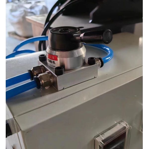 Fully Automatic Rim Repair Machine 1.7kw Polisher Equipment Hub Polish For Luxurious Car