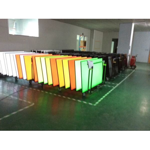 Cheap price interactive touch screen monitor 10 user all in on pc and Tv for education