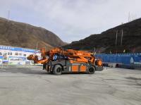 Profondeur maximale du câble d'ancrage 10 m Équipement de boulonnage d'ancrage et de coulée avec puissance de forage de roche de 18 kW