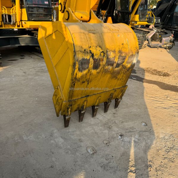 Pompes hydrauliques et cylindres pour le concassage