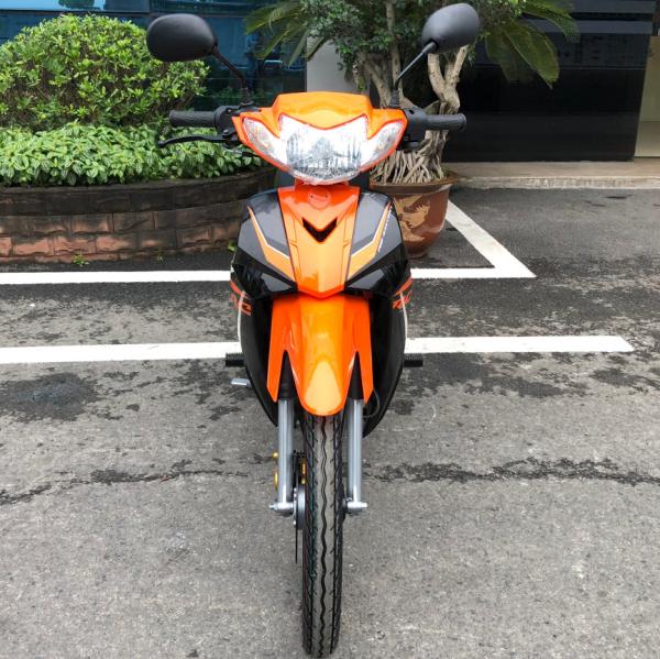 Cómodo 110cc Super Cub motocicleta con paso a través del marco