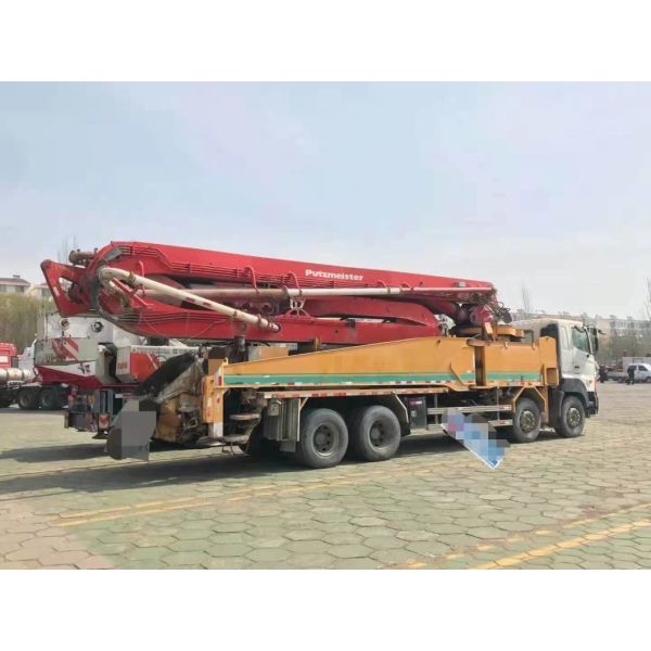 Second Hand Putzmeister 49 Meter Concrete Pump Machine with 2.6mm Vibrating Amplitude
