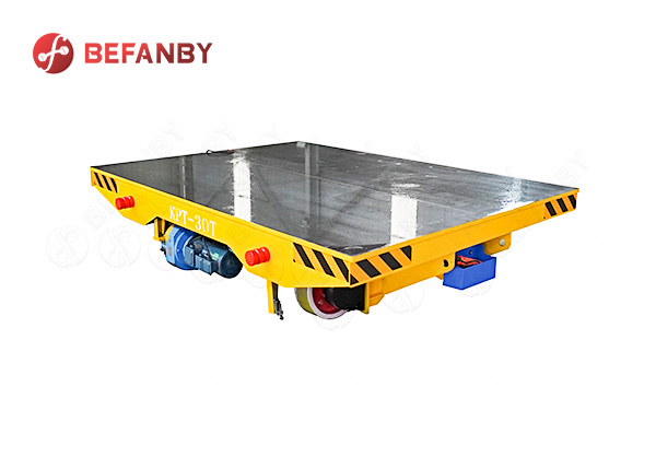 Vehículo de manipulación de materiales para uso en fábrica de carretes móviles personalizados