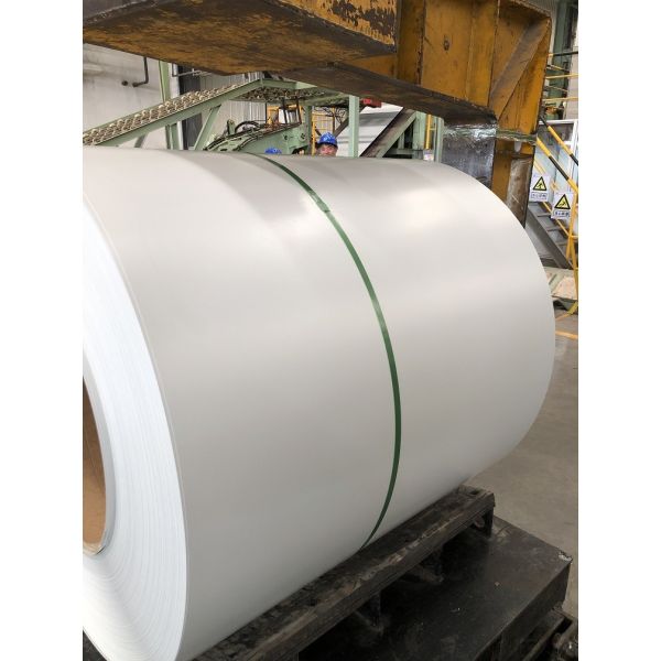 Предварительно окрашенная сталь Galvalume RAL9003 Single White Corrugated Roof Panel Tiles Color Sheet Coil Предварительно окрашенная алюцинковая сталь