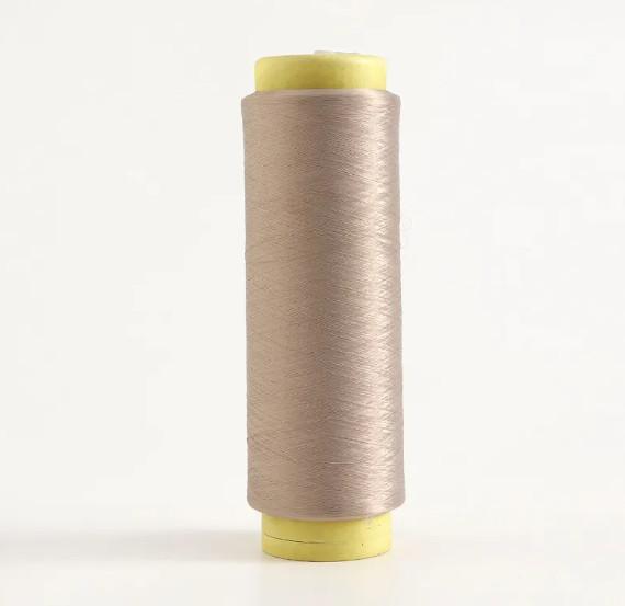 Fils de polyester à 100% de polyester et uniformes