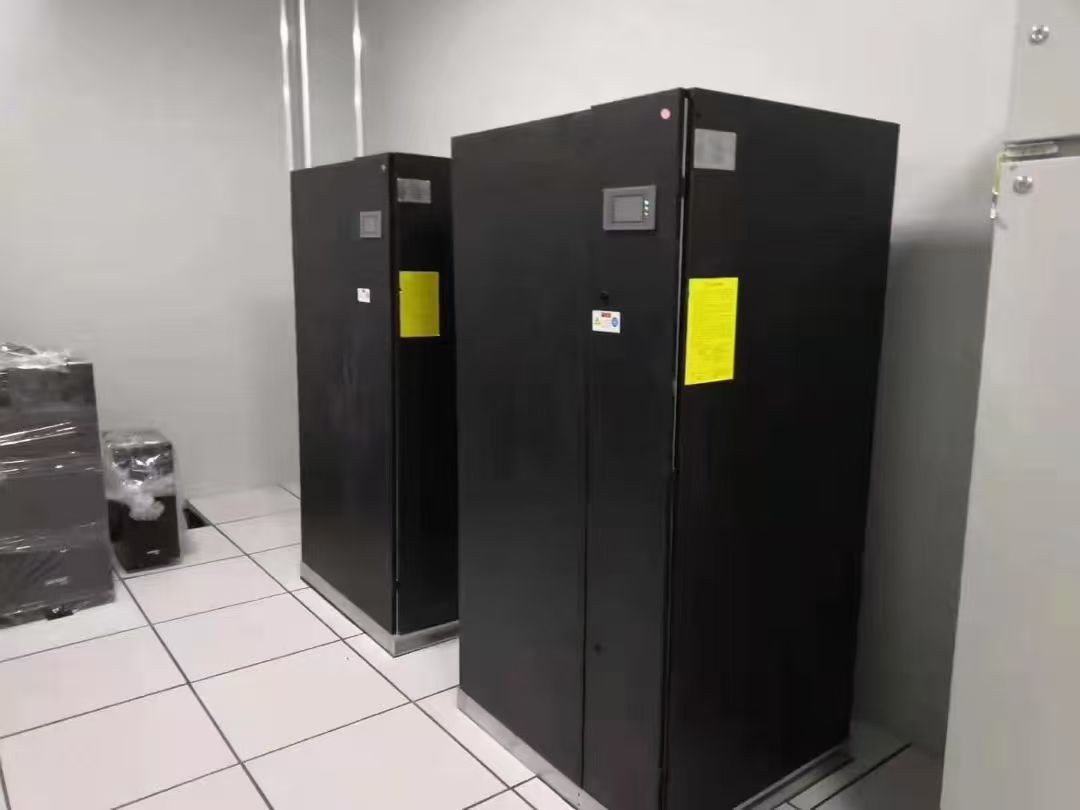 5800CFM Downflow Air Cooled Server Room AC Unit Precision Air Conditioner 20kW