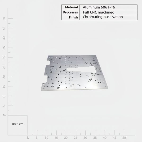 Panneau décoratif en aluminium anodisé de précision / panneau de commutation en aluminium avec résistance aux chocs améliorée