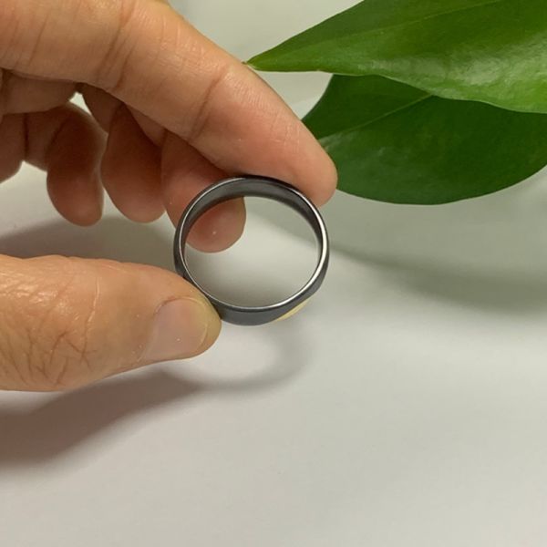 Anillos de boda de circonio y titanio negros y dorados de 14 quilates al por mayor de la fábrica de Guangdong, joyería para hombres sin decoloración, alianzas de boda para hombres