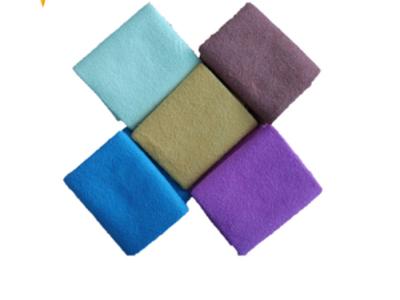 L'aiguille professionnelle a poinçonné non le textile tissé coloré pour le filtre de sac à main