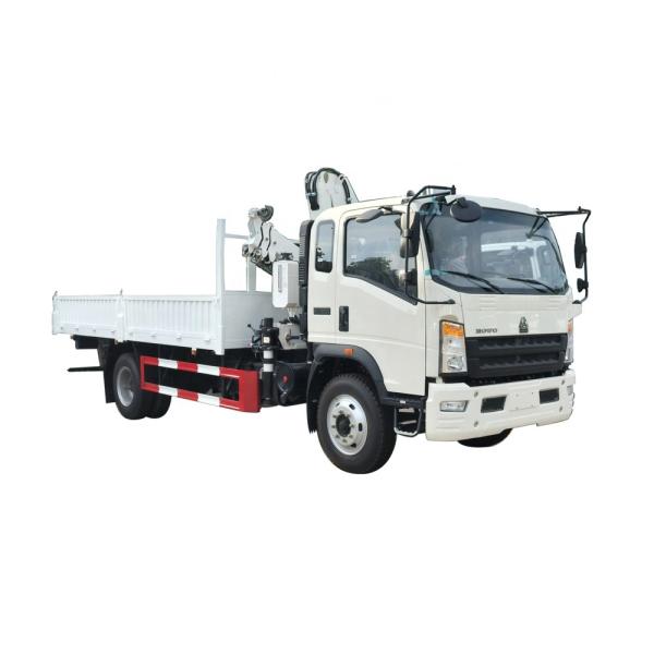 White 4*2  Sinotruk Howo With  Folding Crane  Lorry Mounted Crane