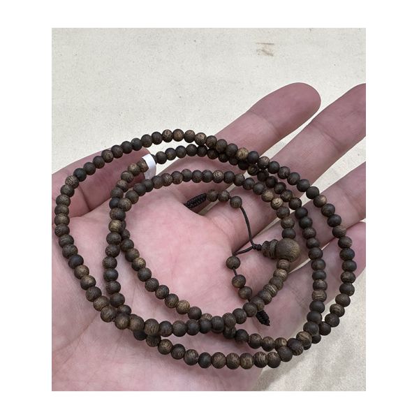 100% Natural Agarwood Bracelet with Adjustable Size and Distinct Fragrance for Spiritual Well-being