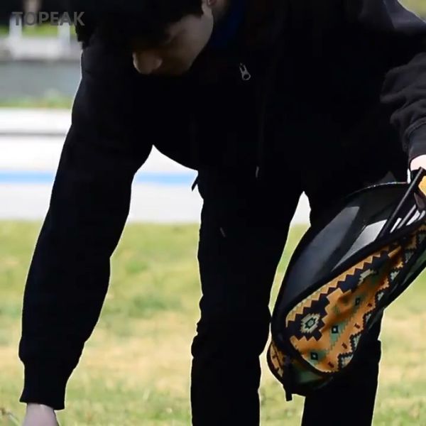 Colorful Brown Outdoor Folding Chairs 400 Lb Capacity Aluminum 54x48x65cm