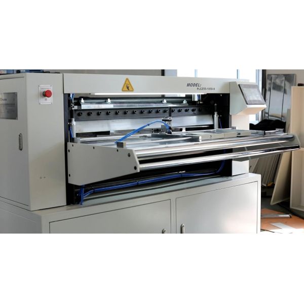 нож 1550mm бумажный плиссируя производственную линию 380v 50hz машины