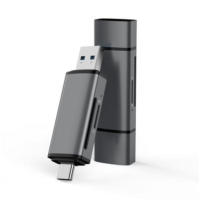 Lecteur de carte USB portatif 3.2 Gen 1 avec connecteurs USB C et USB A
