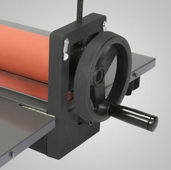 LBS1300 51 Cold Lamination Machine , Desktop Manual Cold Roll Laminator