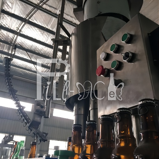 Fruit Juice Beverage Hot Filling Machine de 1500BPH 0-2L pour la traction Ring Cap de bouteille en verre