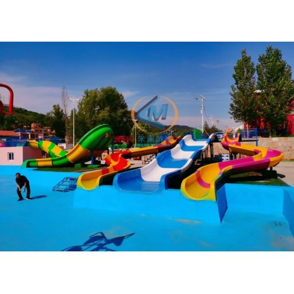 Commercial Use Water Park Slide 1.9m Height Anti Ultraviolet For Family