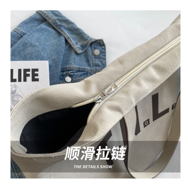 LARGE CAPACITY CANVAS HANDBAG STUDENT FASHION COMMUTER MAKEUP BAG MOMMY BAG