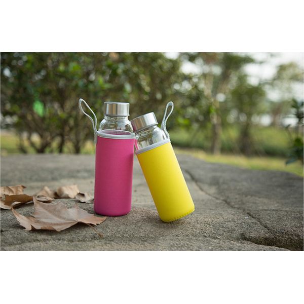 Бутылка доказательства утечки 18 Оз портативная стеклянная, бутылка нося напитка рукава многоразовая